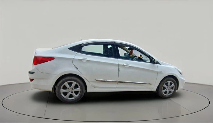 2013 Hyundai Verna FLUIDIC 1.6 VTVT, Petrol, Manual, 1,21,557 km, exterior