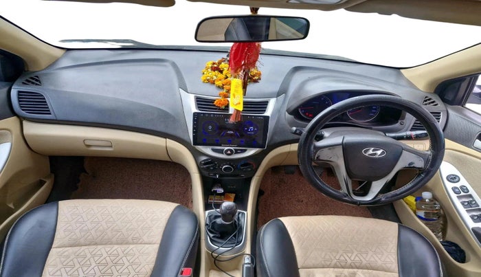 2013 Hyundai Verna FLUIDIC 1.6 VTVT, Petrol, Manual, 1,21,557 km, interior