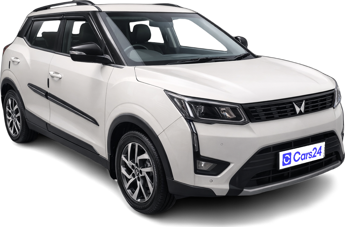 2023 Mahindra XUV300 - SUV - Petrol - Manual - ₹9.20 lakh