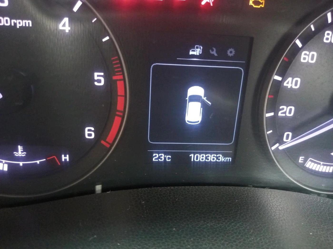 2015 Hyundai Creta SX (O) 1.6 DIESEL, Diesel, Manual, 1,08,363 km, interior