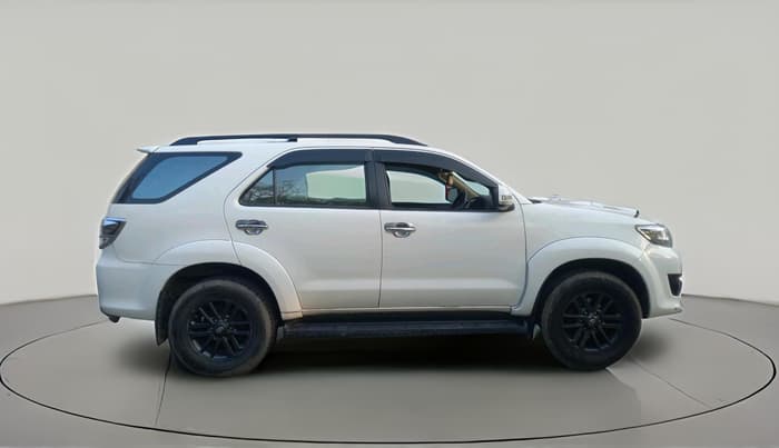 2016 Toyota Fortuner 3.0 4X2 MT, Diesel, Manual, 2,53,357 km, exterior
