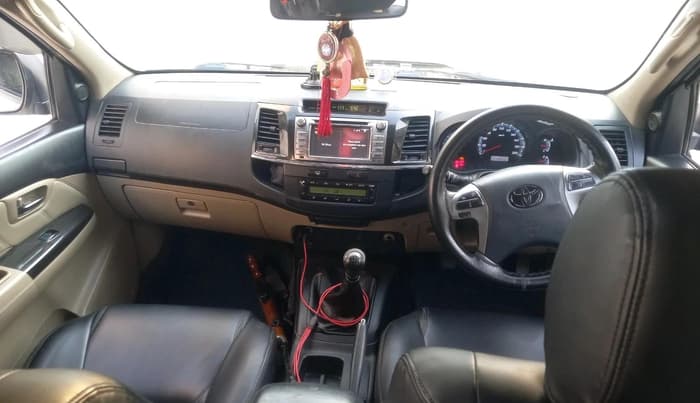 2016 Toyota Fortuner 3.0 4X2 MT, Diesel, Manual, 2,53,357 km, interior