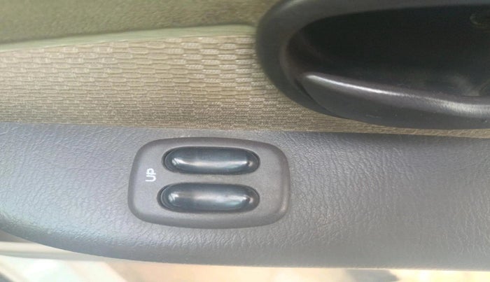 2013 Hyundai Santro Xing GL PLUS, CNG, Manual, 1,38,032 km, interior