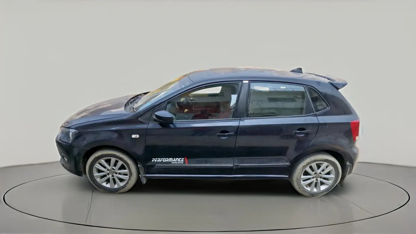 2014 Volkswagen Polo HIGHLINE DIESEL, Diesel, Manual, 1,32,257 km, exterior