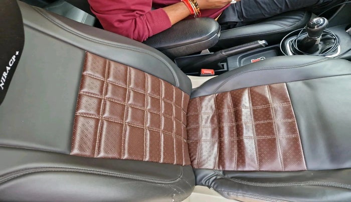 2014 Volkswagen Polo HIGHLINE DIESEL, Diesel, Manual, 1,32,257 km, interior