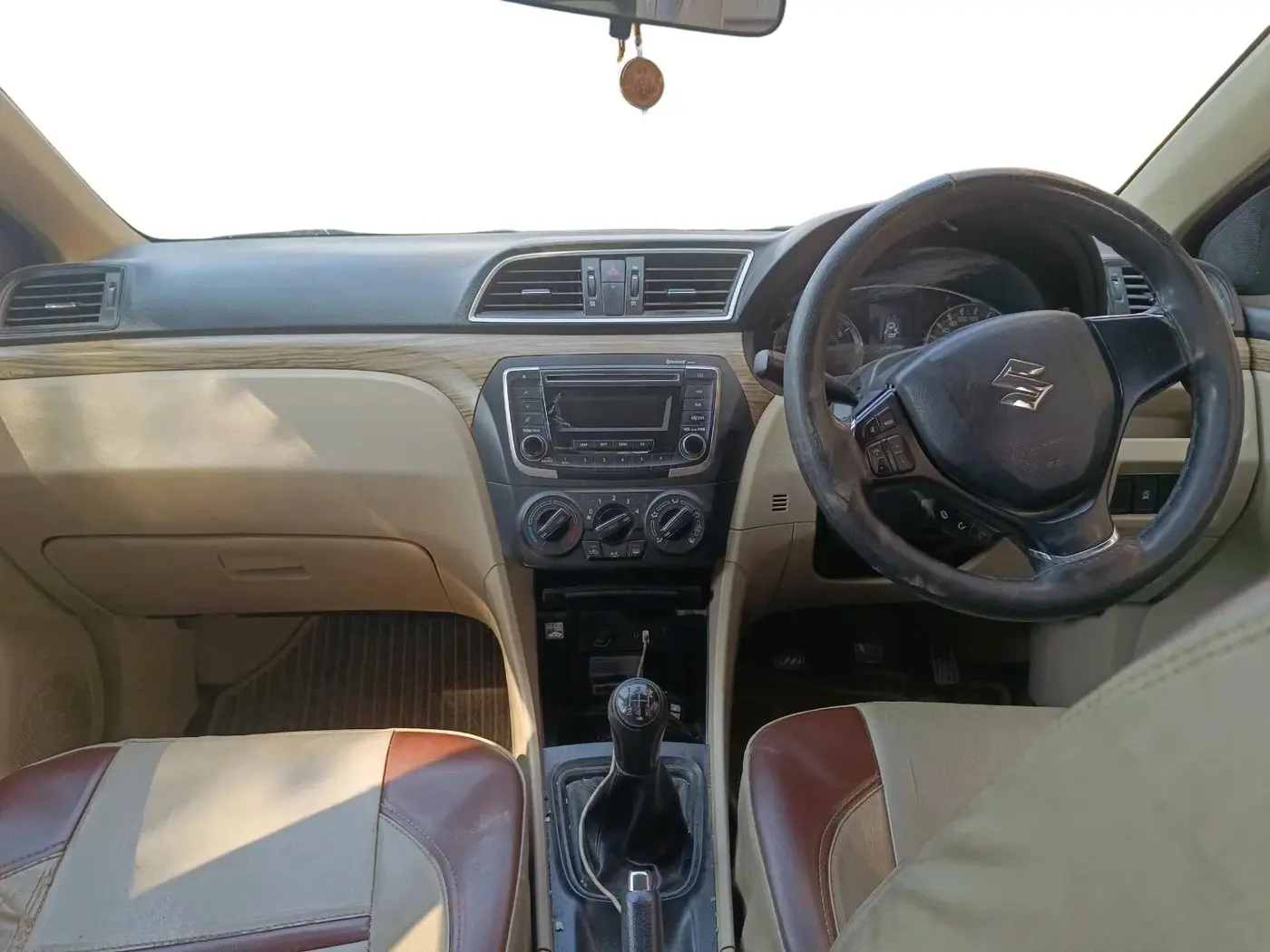 2021 Maruti Ciaz SIGMA 1.5 SHVS MT  PETROL, Petrol, Manual, 63,015 km, interior