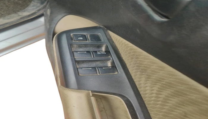 2016 Honda City 1.5L I-DTEC S, Diesel, Manual, 83,198 km, interior