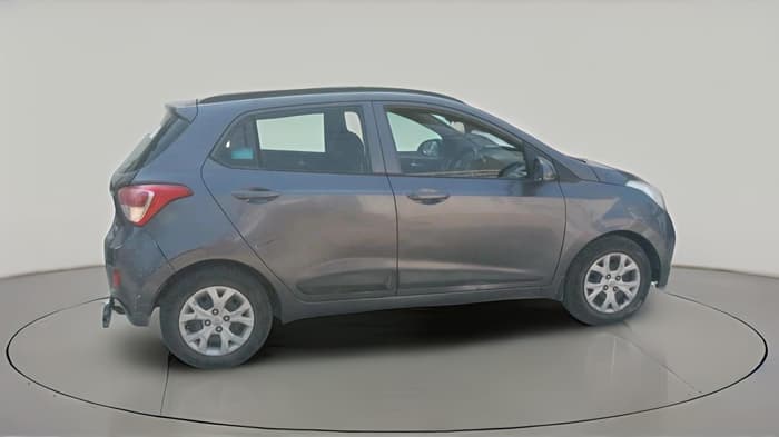 2016 Hyundai Grand i10 SPORTZ 1.2 KAPPA VTVT, Petrol, Manual, 1,99,588 km, exterior