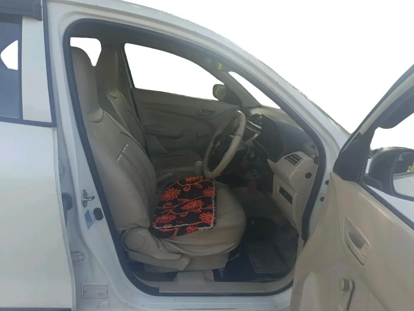 2020 Maruti Dzire LXI, Petrol, Manual, 96,956 km, interior