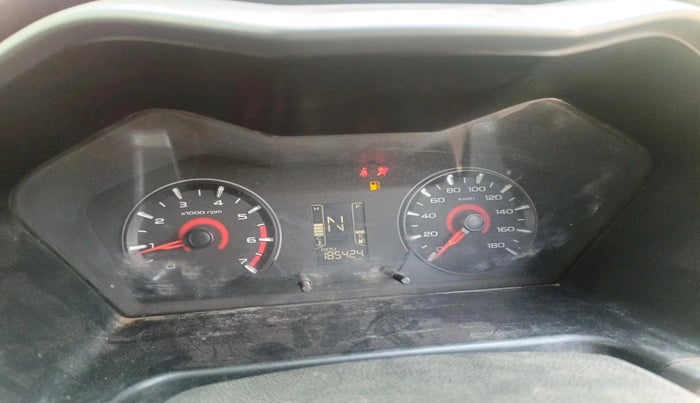 2018 Mahindra KUV 100 NXT K8 P 6 STR DUAL TONE, Petrol, Manual, 1,85,424 km, interior