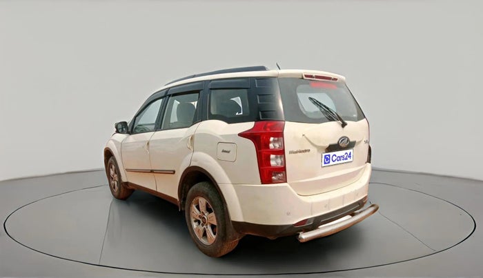 2015 Mahindra XUV500 W8, Diesel, Manual, 1,00,990 km, exterior