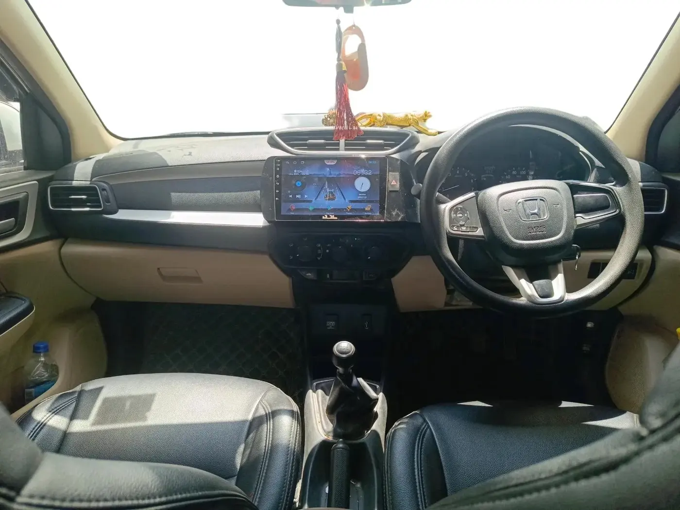 2023 Honda Amaze 1.2L I-VTEC S, Petrol, Manual, 6,047 km, interior