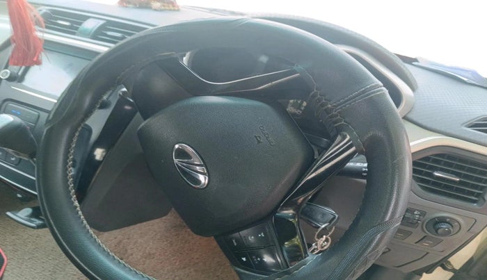 2018 Mahindra KUV 100 NXT K6+ D 6 STR, Diesel, Manual, 2,05,524 km, interior