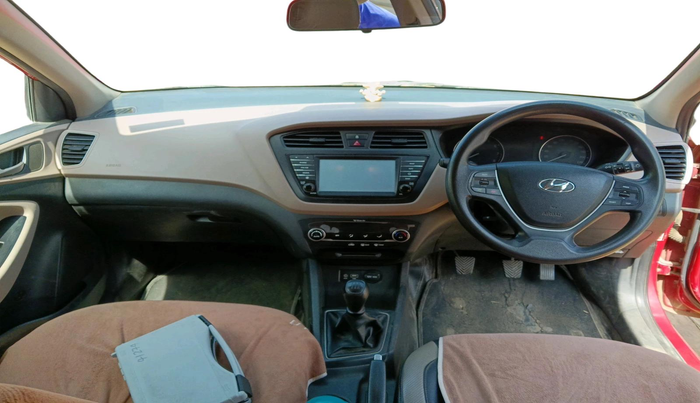 2017 Hyundai Elite i20 ASTA 1.2, Petrol, Manual, 1,26,263 km, interior