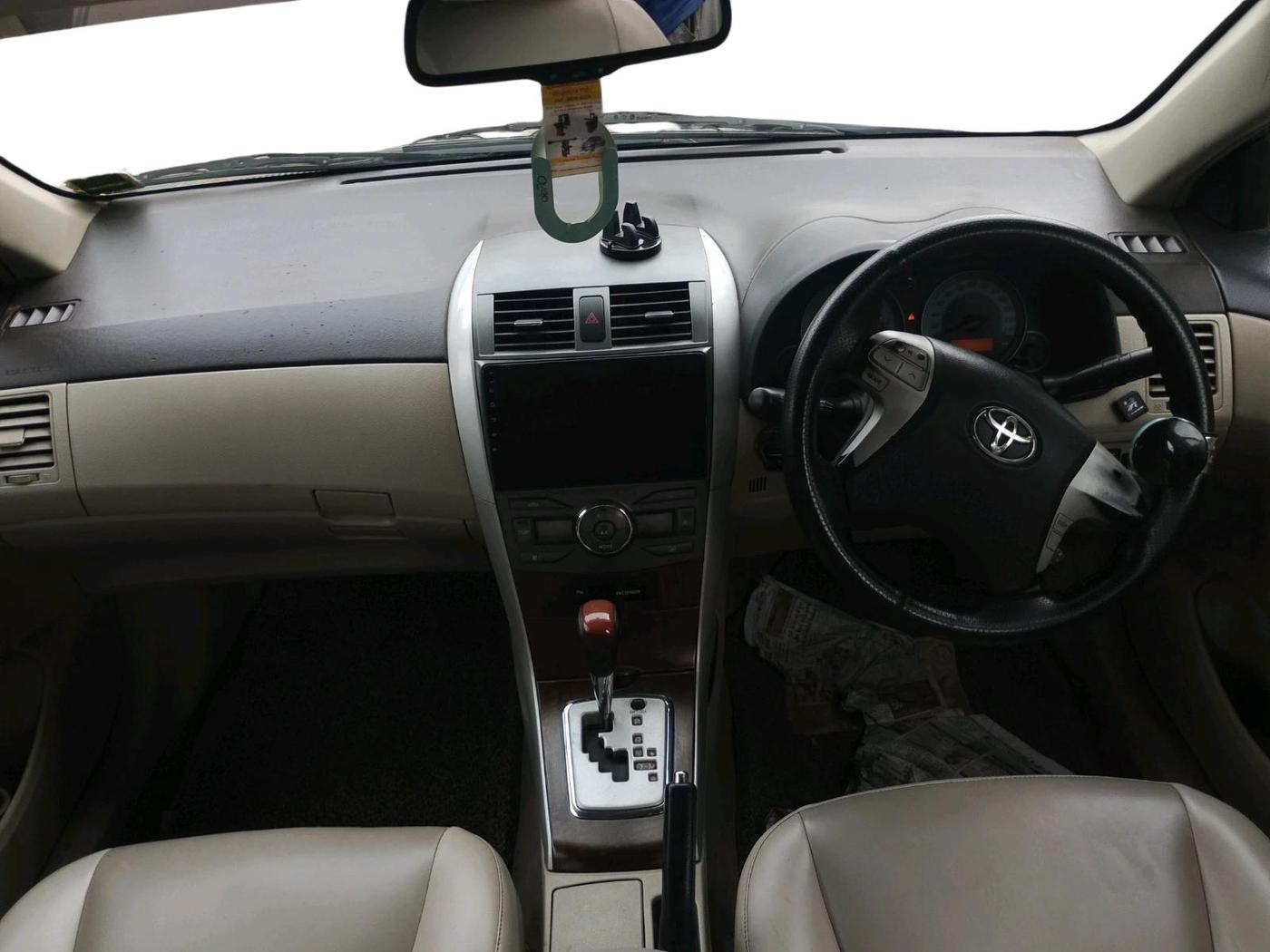 2011 Toyota Corolla Altis VL AT PETROL, CNG, Automatic, 1,26,416 km, interior