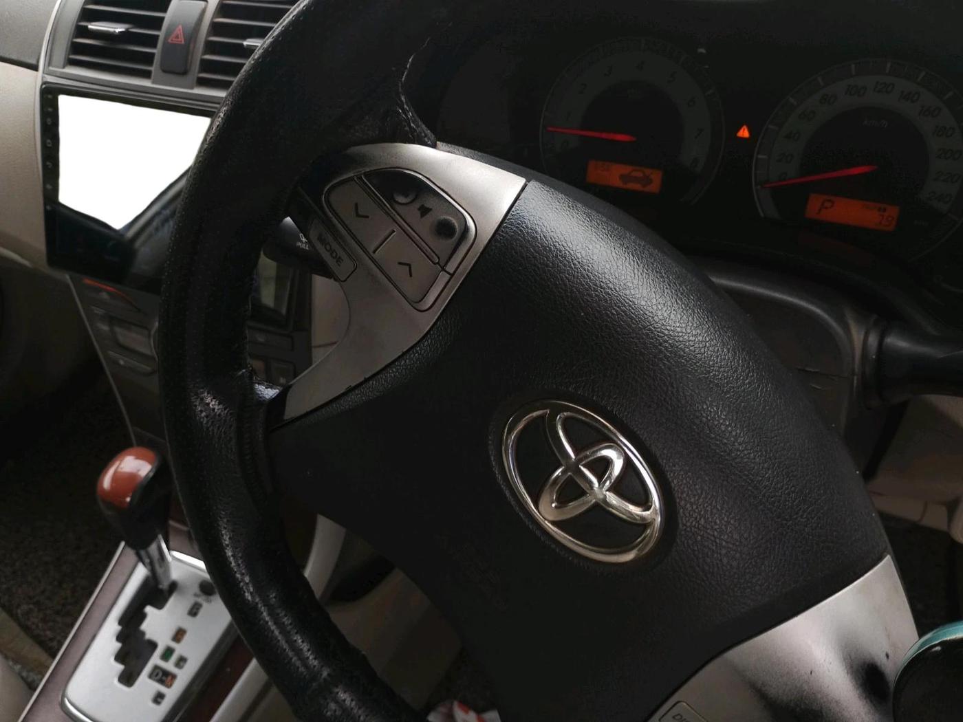 2011 Toyota Corolla Altis VL AT PETROL, CNG, Automatic, 1,26,416 km, interior