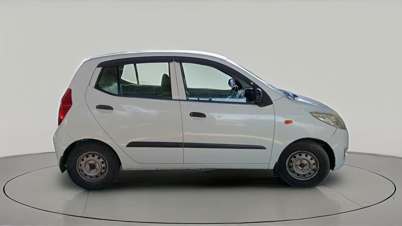 2011 Hyundai i10 ERA 1.1, CNG, Manual, 1,00,293 km, exterior