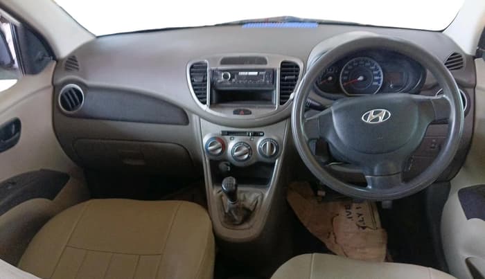 2011 Hyundai i10 ERA 1.1, CNG, Manual, 1,00,293 km, interior