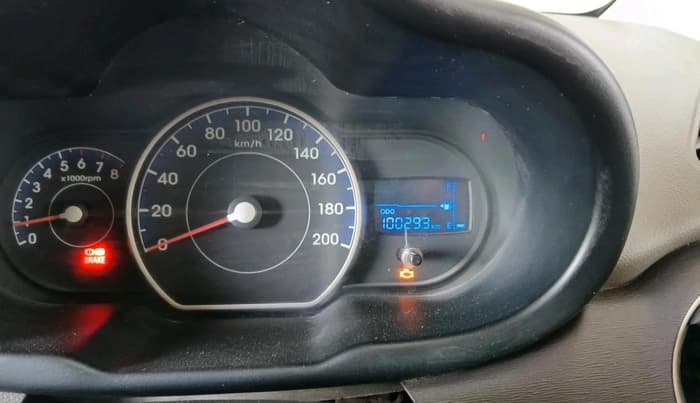 2011 Hyundai i10 ERA 1.1, CNG, Manual, 1,00,293 km, interior