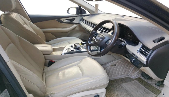 2018 Audi Q7 45 TDI QUATTRO PREMIUM PLUS, Diesel, Automatic, 1,44,698 km, interior