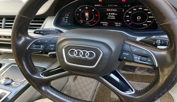 2018 Audi Q7 45 TDI QUATTRO PREMIUM PLUS, Diesel, Automatic, 1,44,698 km, interior