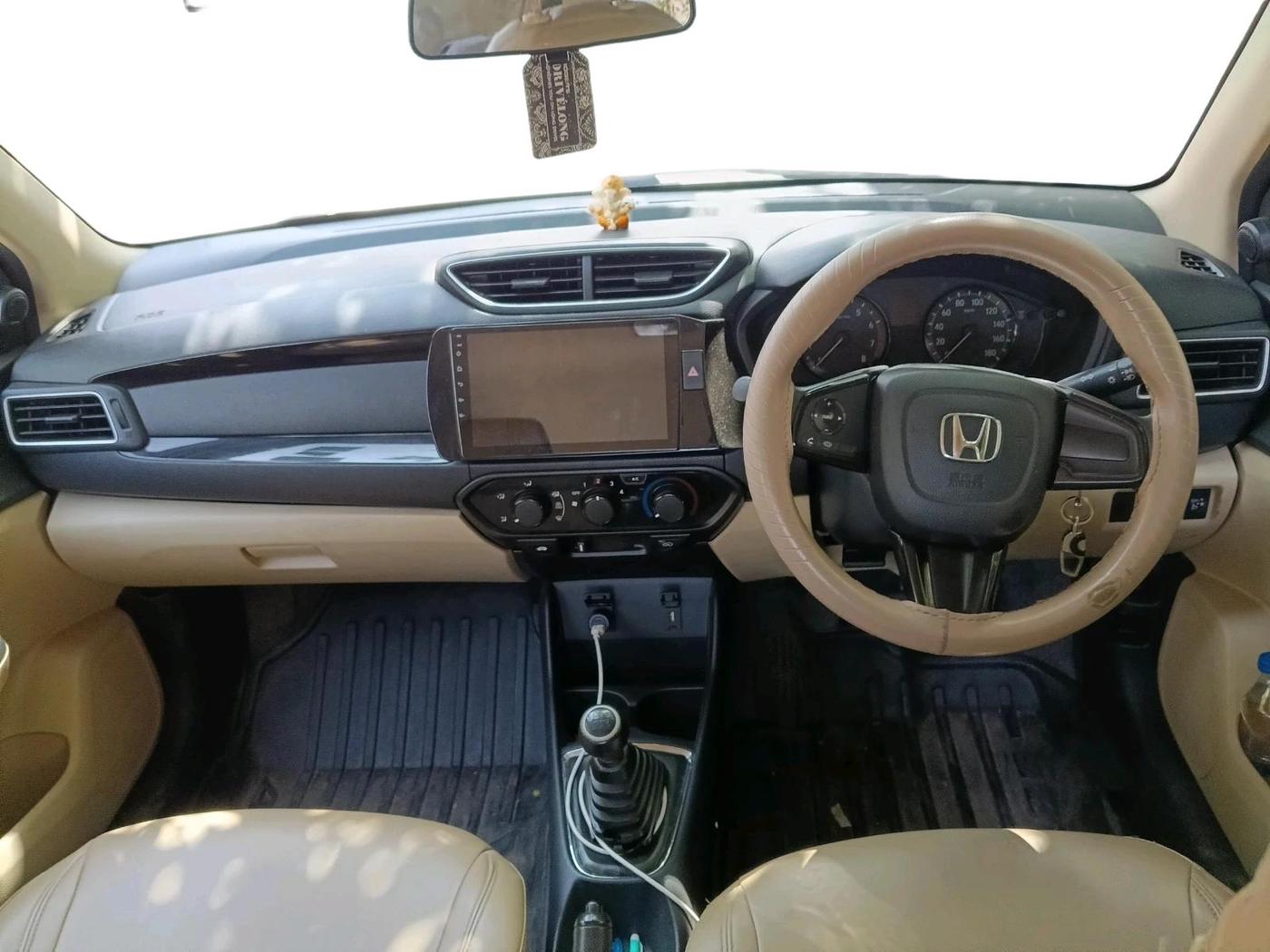 2019 Honda Amaze 1.2L I-VTEC S, Petrol, Manual, 1,11,209 km, interior