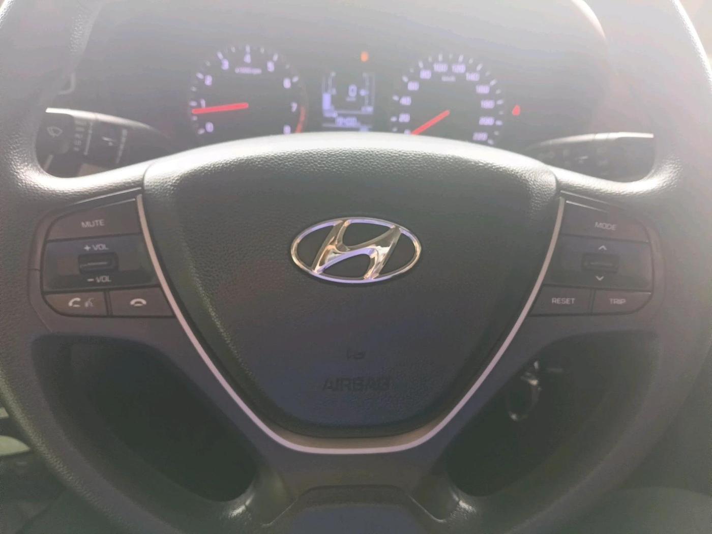 2019 Hyundai Elite i20 SPORTZ PLUS 1.2, Petrol, Manual, 81,937 km, interior