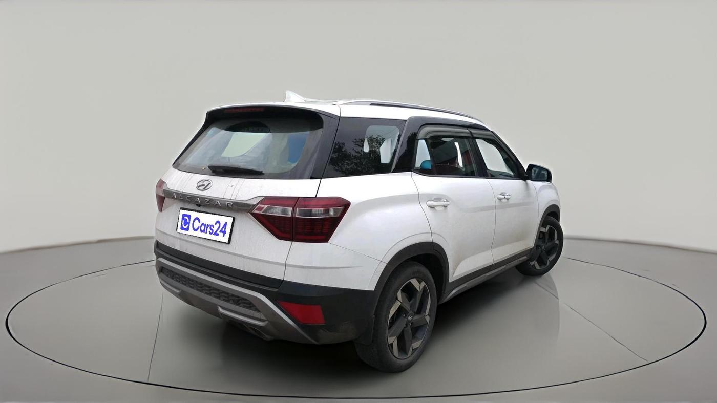 2022 Hyundai ALCAZAR PLATINUM 1.5 MT 7STR, Diesel, Manual, 1,29,740 km, exterior