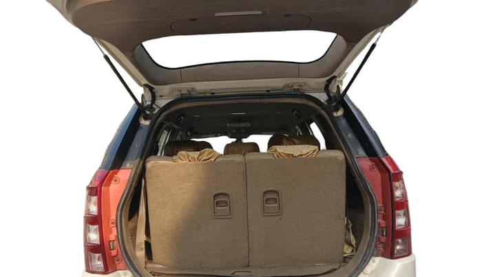 2012 Mahindra XUV500 W8, Diesel, Manual, 1,91,264 km, exterior