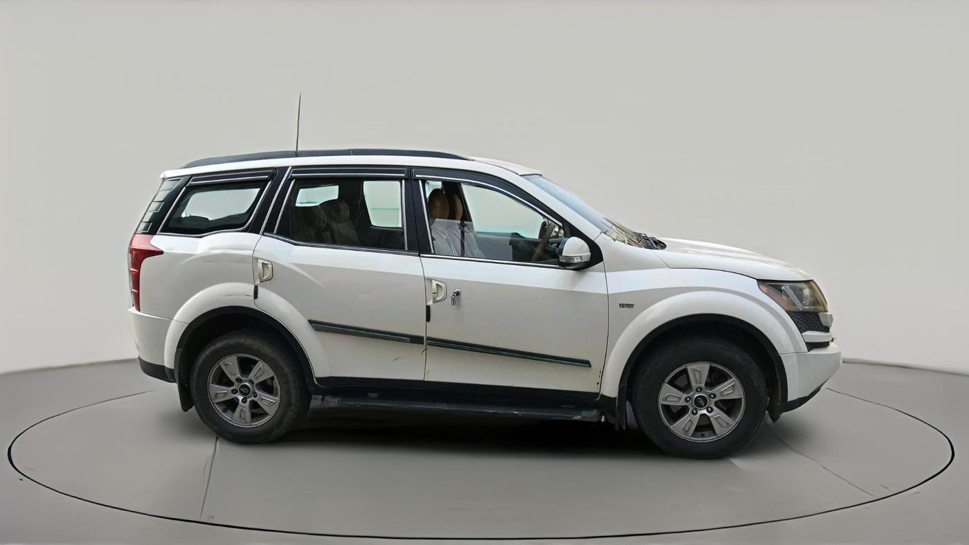 2012 Mahindra XUV500 W8, Diesel, Manual, 1,91,811 km, exterior