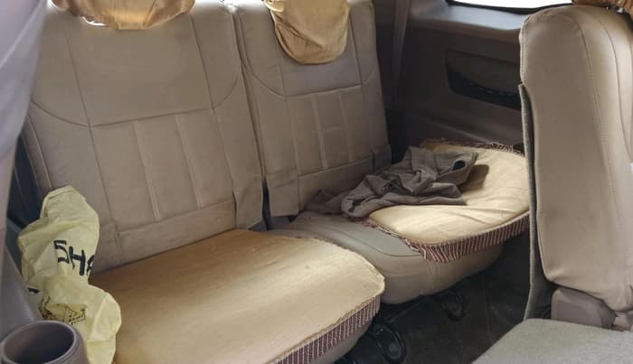 2012 Mahindra XUV500 W8, Diesel, Manual, 1,91,264 km, interior