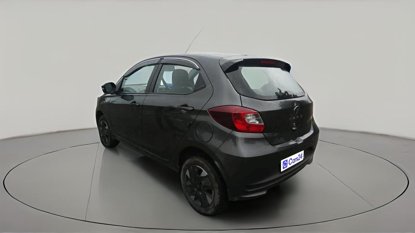 2025 Tata Tiago XTA CNG , CNG, Automatic, 18,811 km, exterior