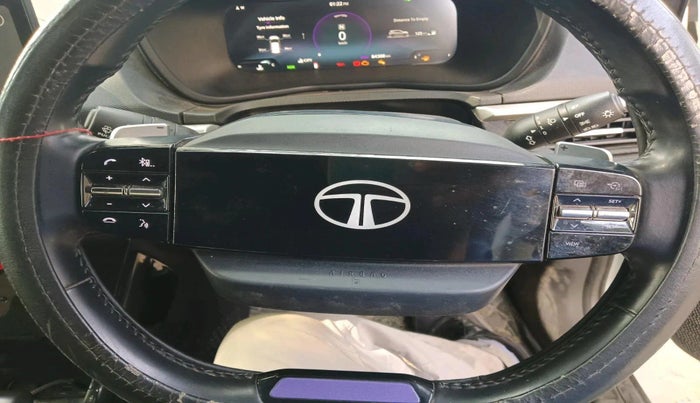 2023 Tata NEXON FEARLESS + SUNROOF AMT DUAL TONE 1.5 DIESEL, Diesel, Automatic, 86,000 km, interior