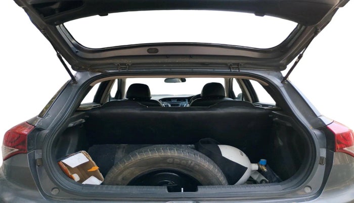 2017 Hyundai Elite i20 MAGNA 1.2, CNG, Manual, 1,06,930 km, exterior