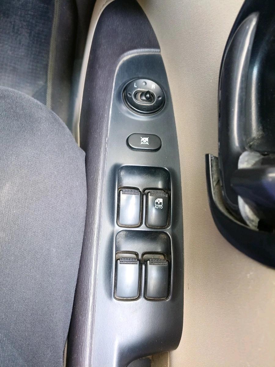 2011 Hyundai i10 MAGNA 1.2, Petrol, Manual, 40,557 km, interior