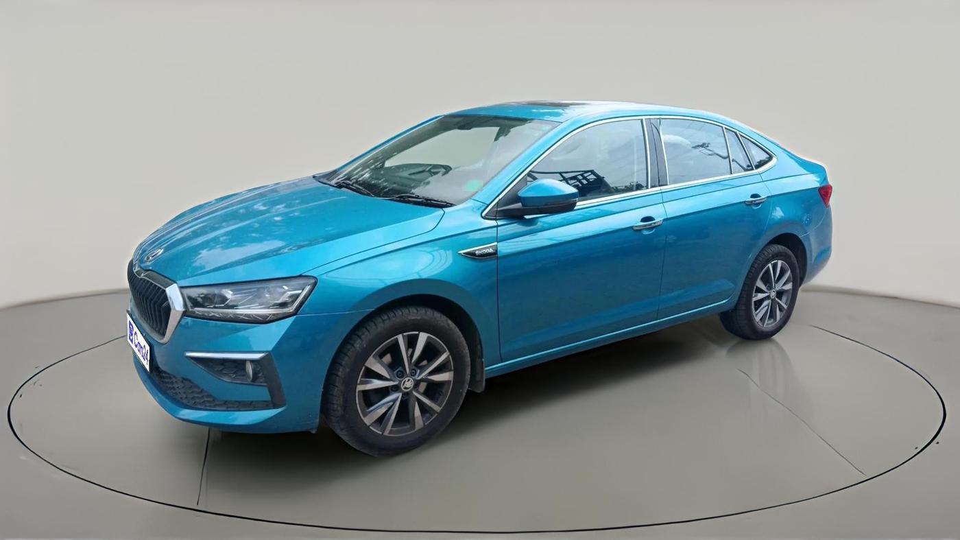 2022 Skoda SLAVIA STYLE 1.0L TSI MT, Petrol, Manual, 37,225 km, exterior