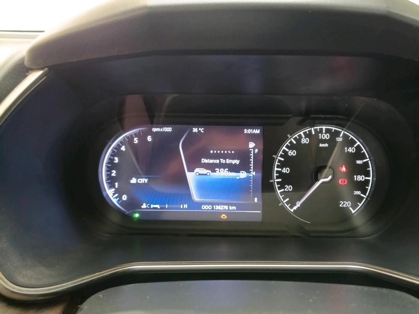 2019 Tata Harrier XZ 2.0L, Diesel, Manual, 1,36,276 km, interior