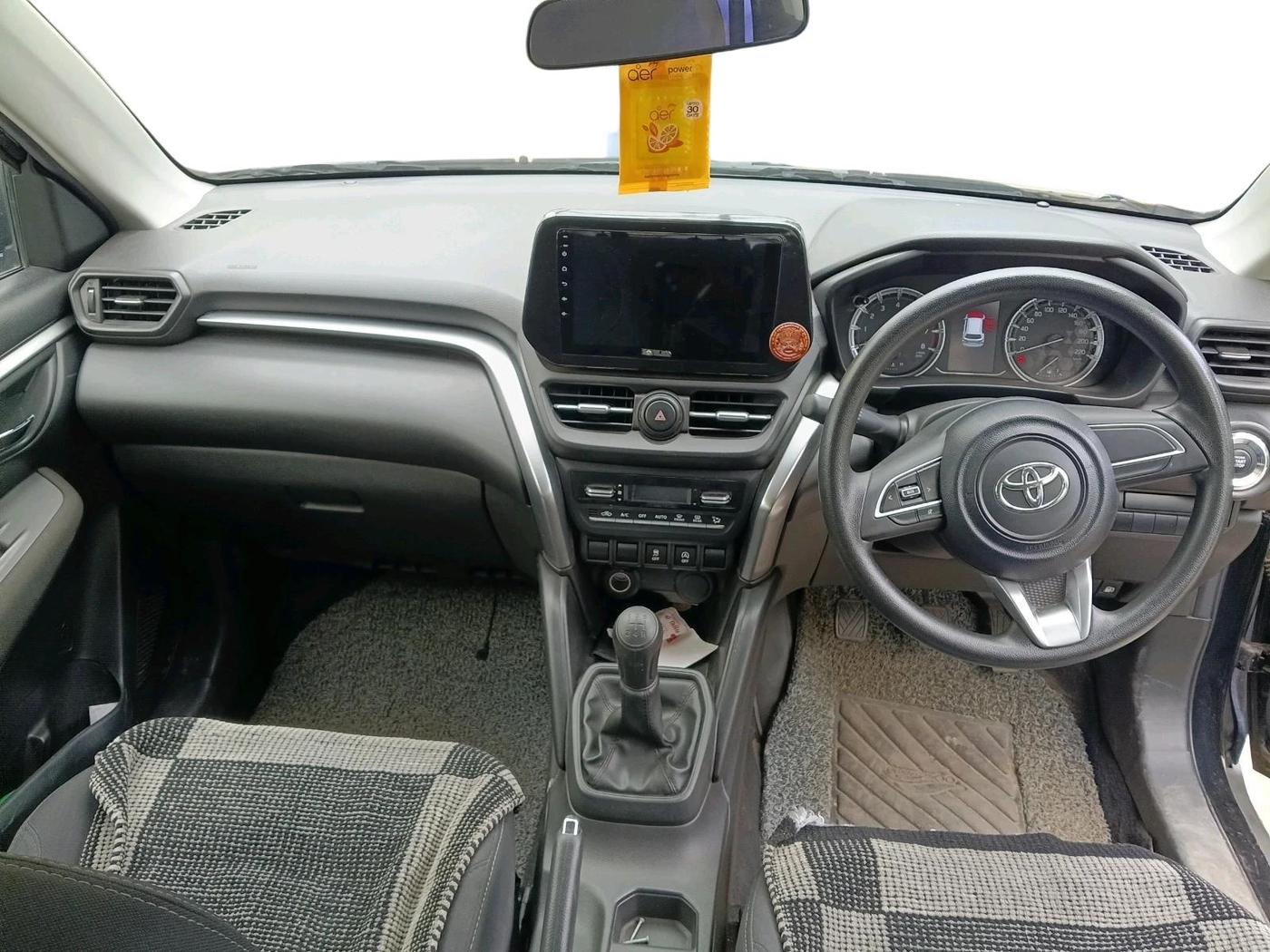 2023 Toyota URBAN CRUISER HYRYDER E NEO DRIVE, Petrol, Manual, 16,084 km, interior