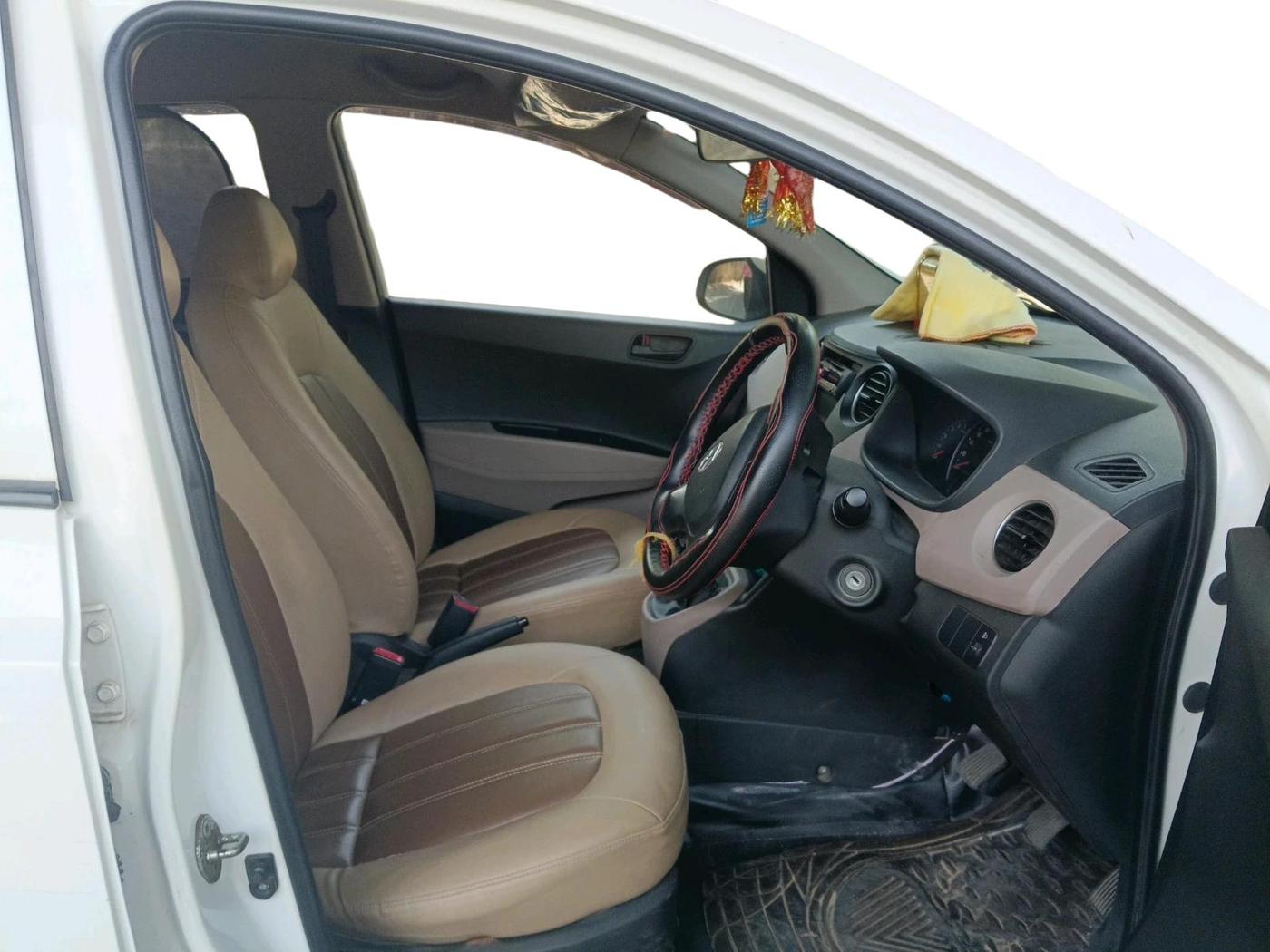 2013 Hyundai Grand i10 MAGNA 1.1 CRDI, Diesel, Manual, 49,017 km, interior