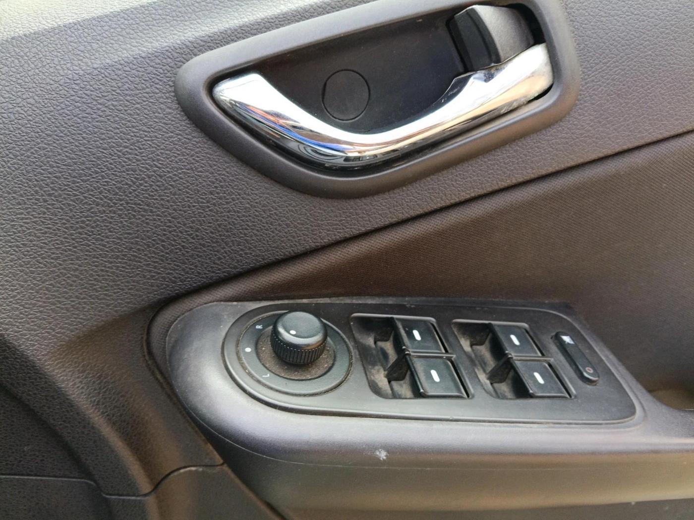 2016 Tata Zest XT PETROL, Petrol, Manual, 1,54,000 km, interior