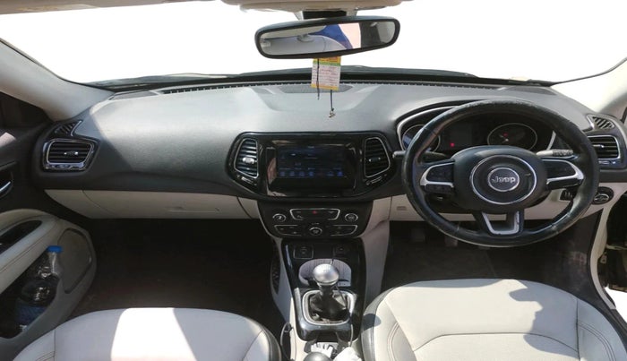 2017 Jeep Compass LIMITED 2.0 DIESEL, Diesel, Manual, 1,35,606 km, interior