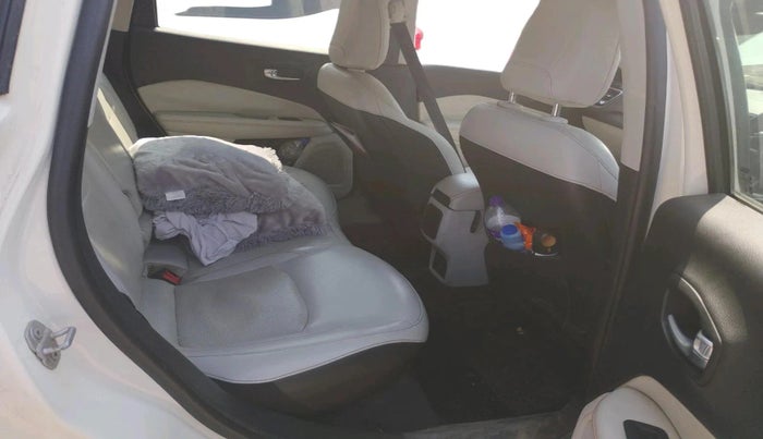 2017 Jeep Compass LIMITED 2.0 DIESEL, Diesel, Manual, 1,35,606 km, interior