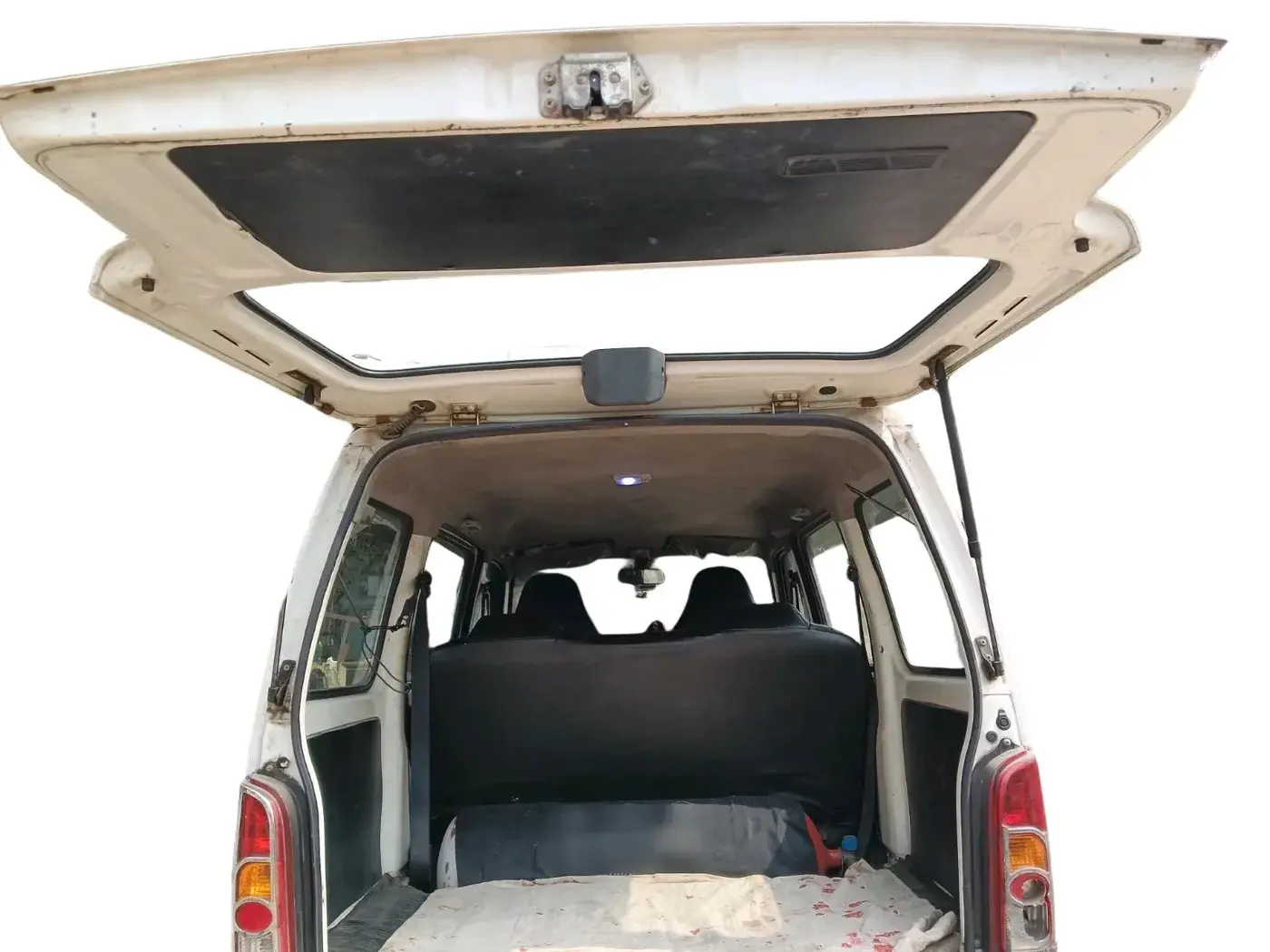 2018 Maruti Eeco 5 STR WITH A/C+HTR, CNG, Manual, 65,000 km, exterior