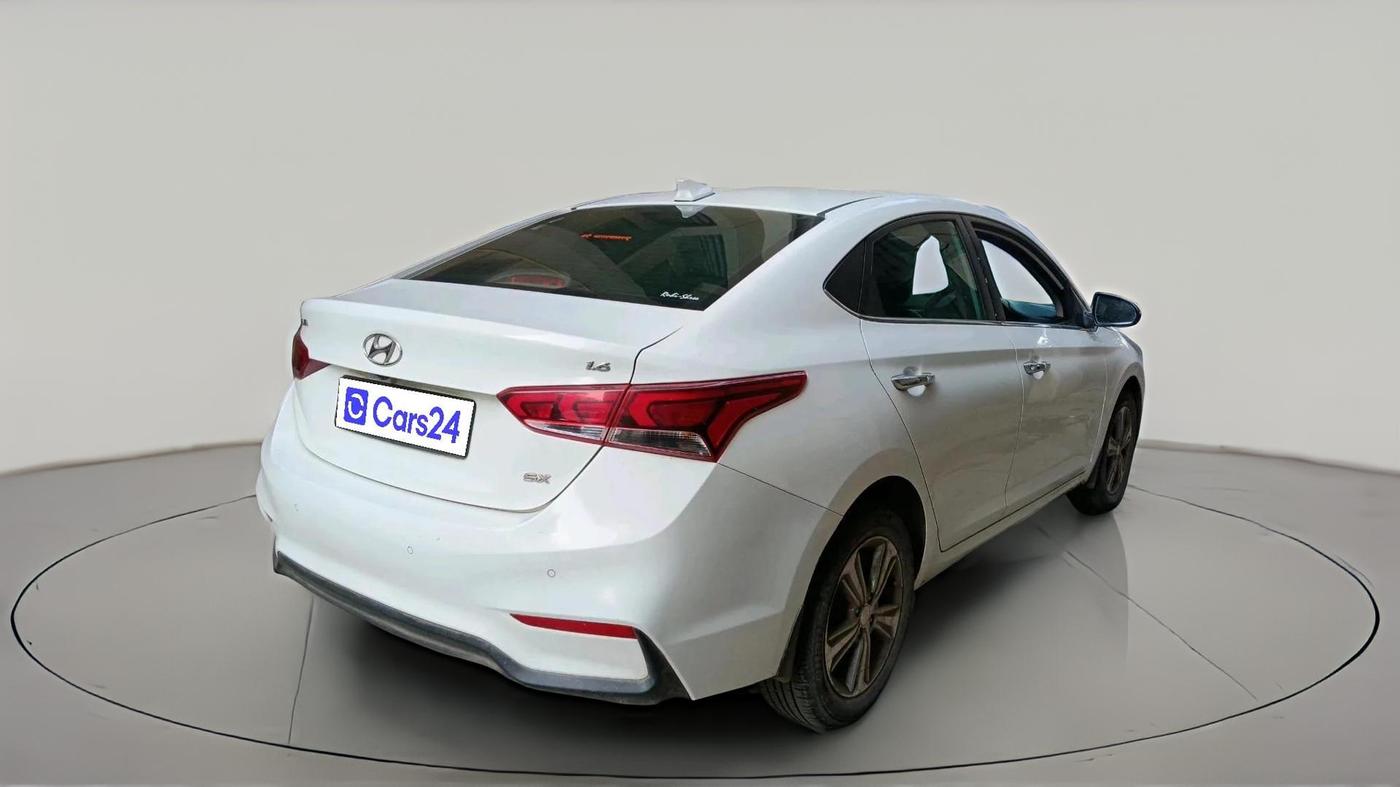 2017 Hyundai Verna 1.6 VTVT SX O, Petrol, Manual, 79,973 km, exterior