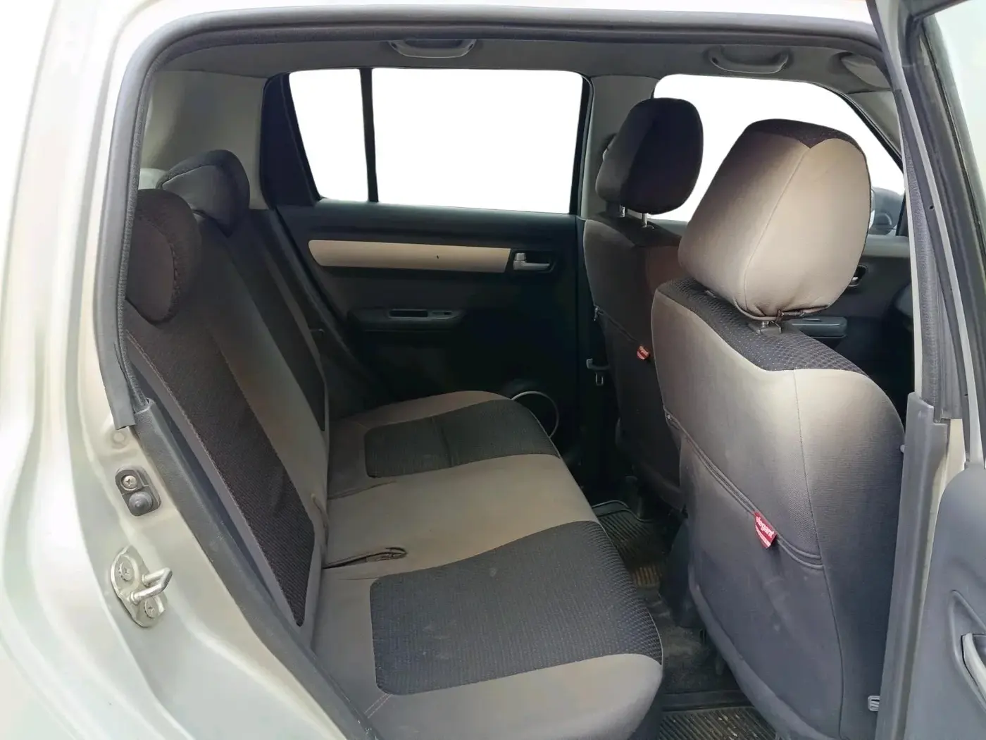 2011 Maruti Swift VDI, Diesel, Manual, 1,43,526 km, interior