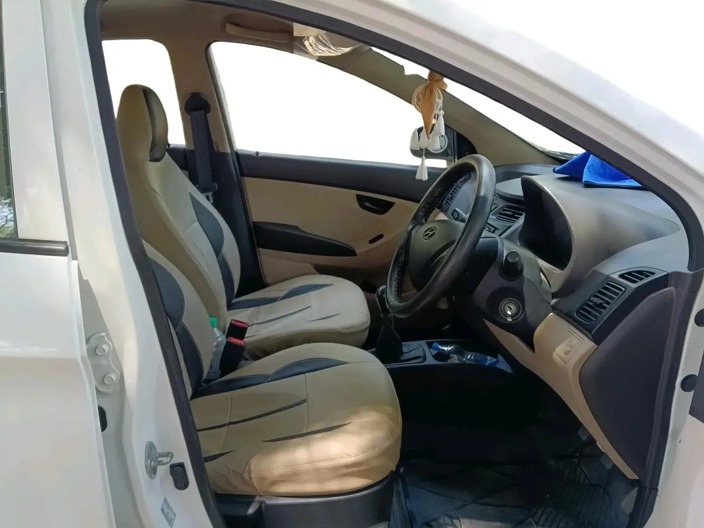 2018 Hyundai Eon ERA +, Petrol, Manual, 18,841 km, interior