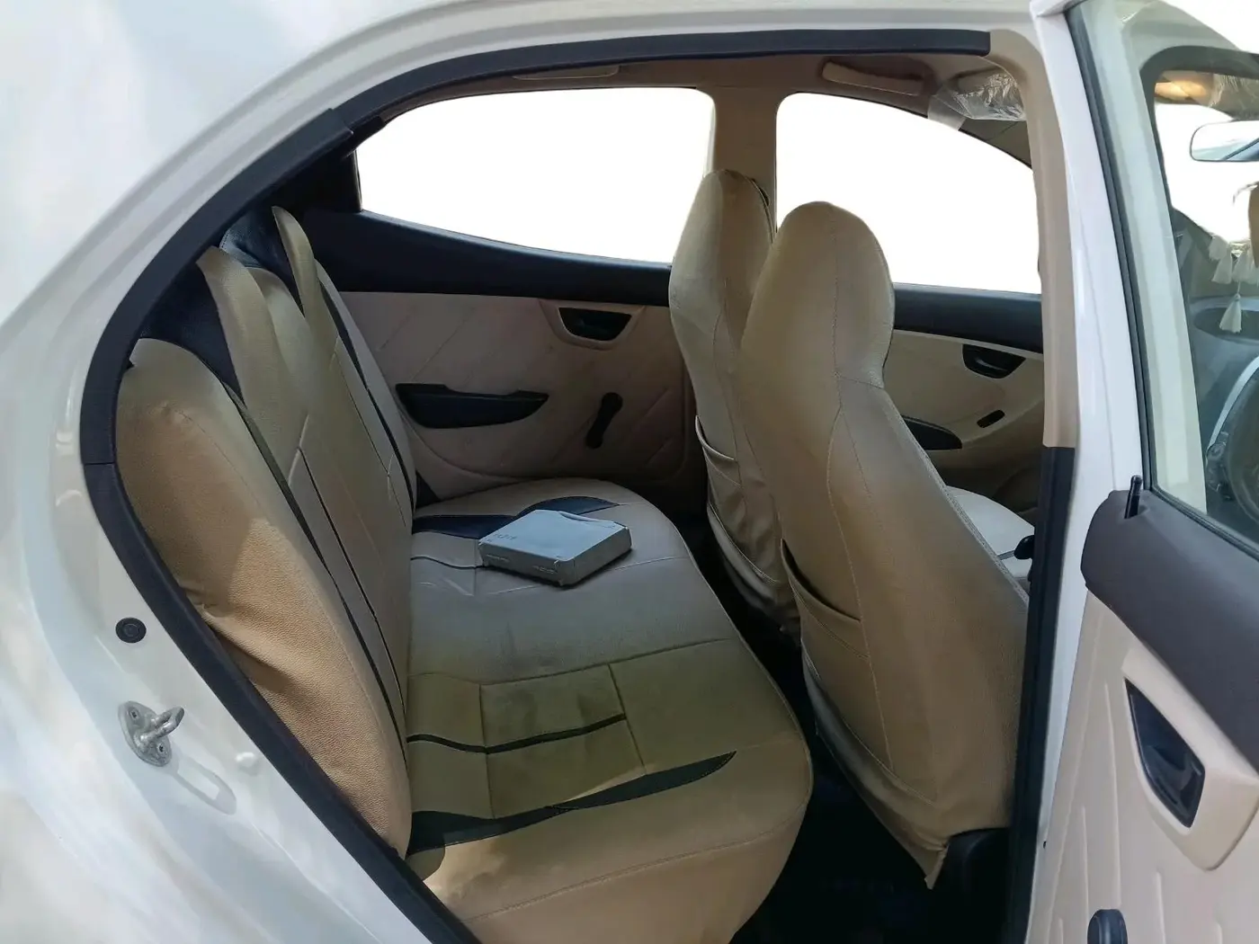 2018 Hyundai Eon ERA +, Petrol, Manual, 18,841 km, interior