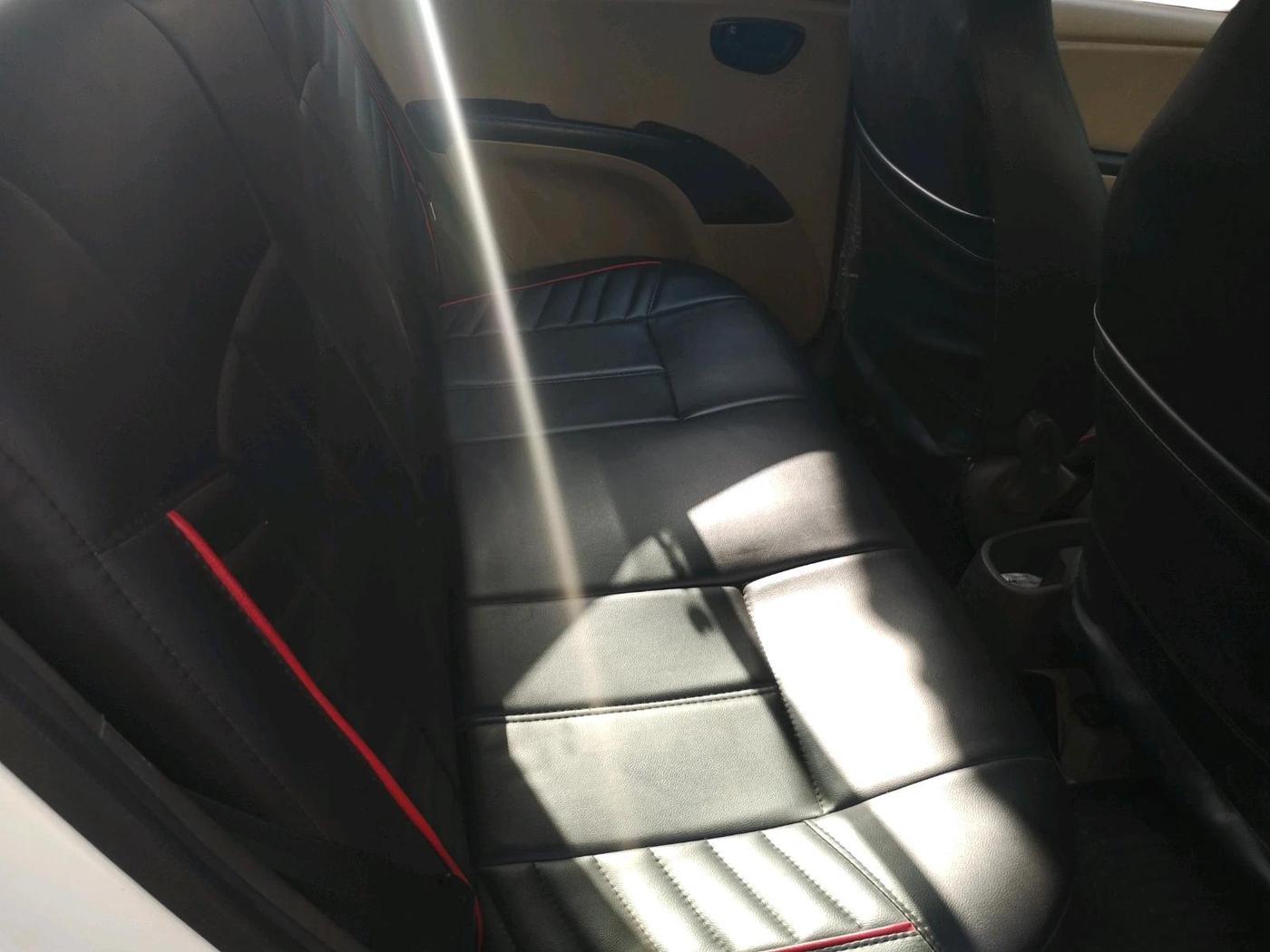 2014 Hyundai i10 MAGNA 1.1, CNG, Manual, 1,50,632 km, interior