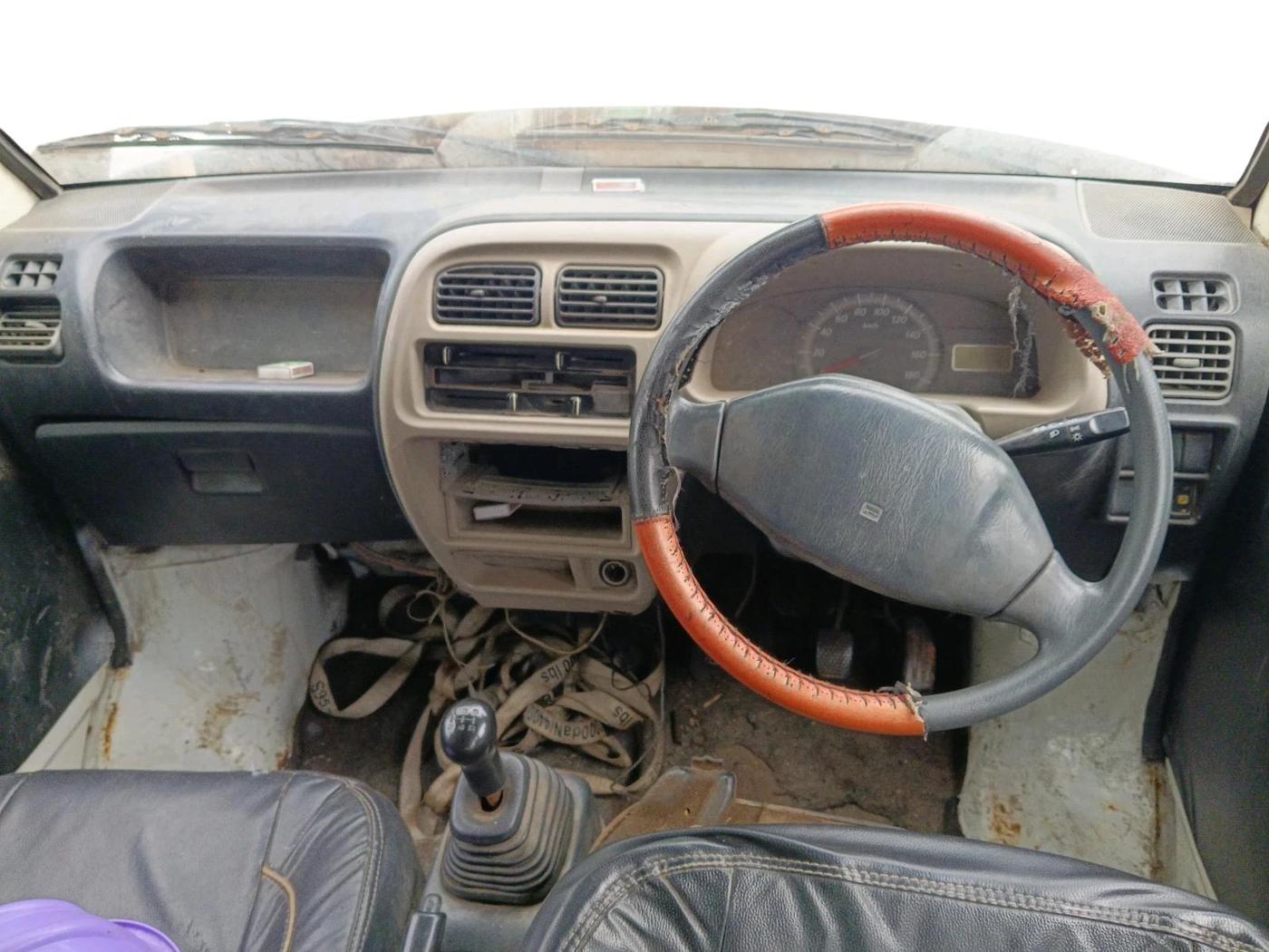 2015 Maruti Eeco 7 STR, Petrol, Manual, 1,71,174 km, interior