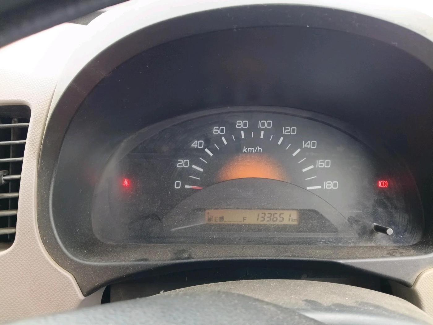 2013 Maruti Wagon R 1.0 LXI, CNG, Manual, 1,33,651 km, interior